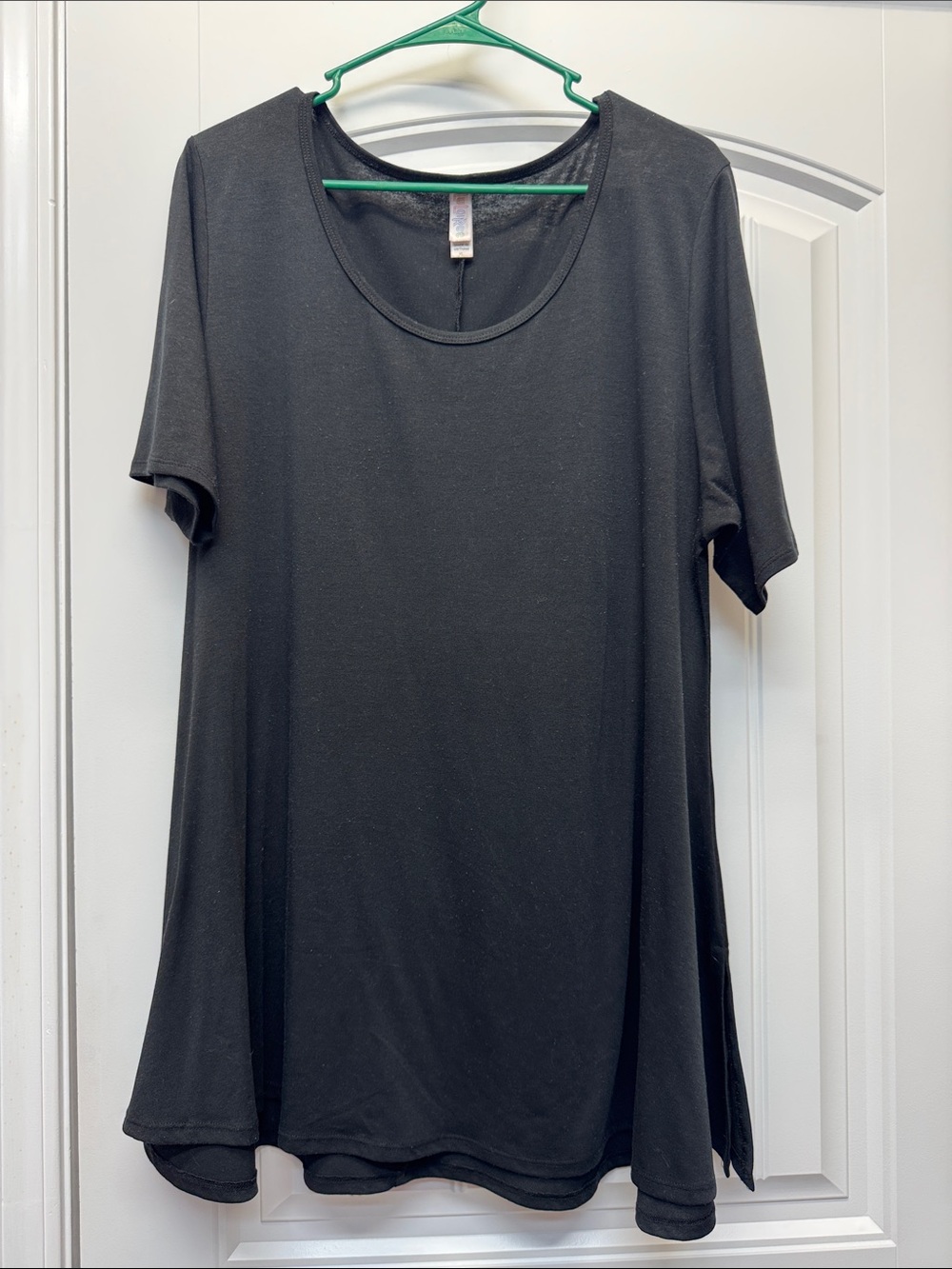 LuLaRoe Perfect T solid black size XL